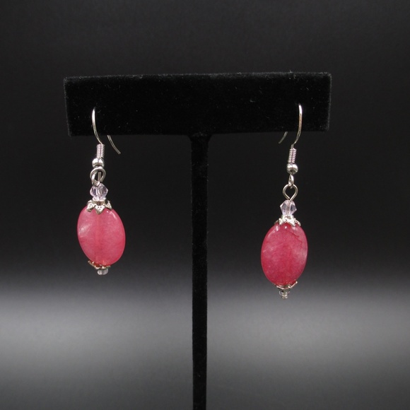 Vintage Red Glass Dangle Earrings - Picture 2 of 3